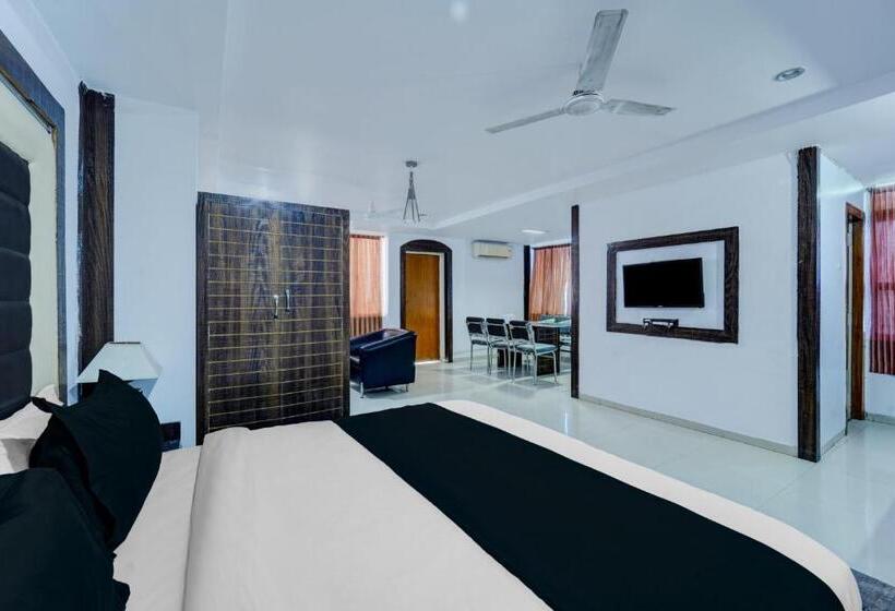 هتل The Grand Ambrosia