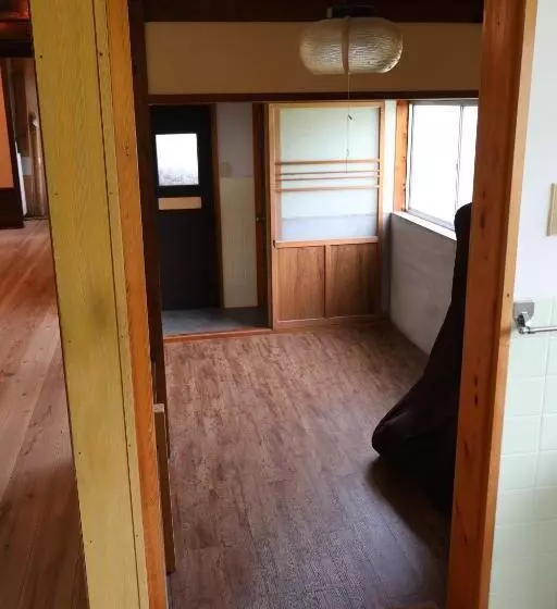 ペンション Guest House Kurukuru ゲストハウスくるくる