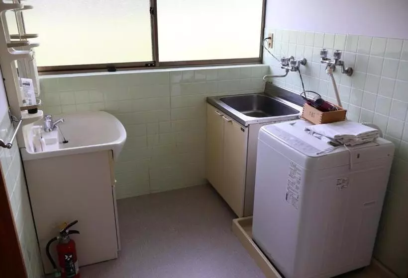 ペンション Guest House Kurukuru ゲストハウスくるくる