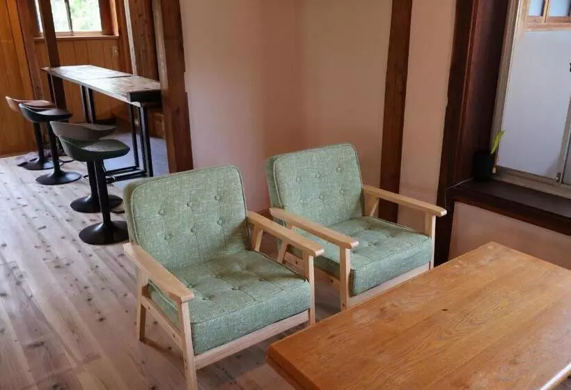 ペンション Guest House Kurukuru ゲストハウスくるくる