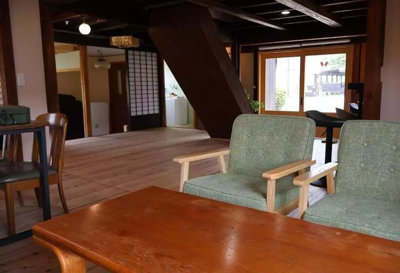 ペンション Guest House Kurukuru ゲストハウスくるくる