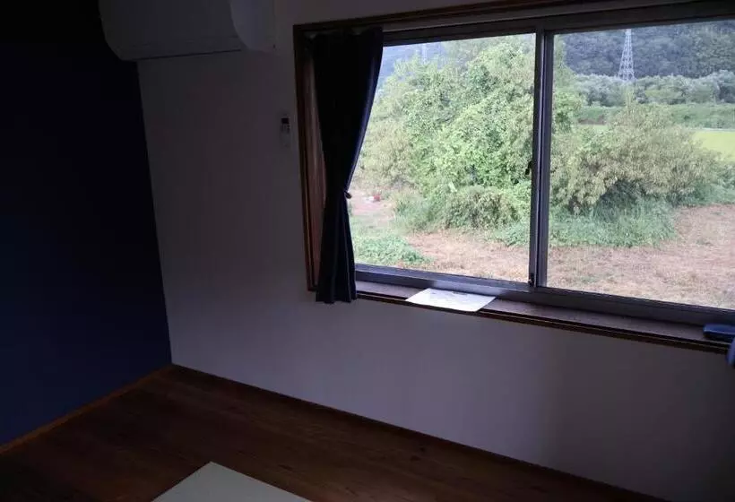 ペンション Guest House Kurukuru ゲストハウスくるくる