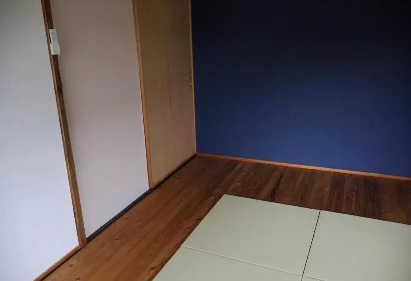 ペンション Guest House Kurukuru ゲストハウスくるくる