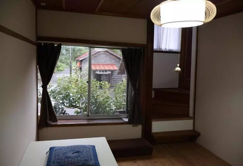 ペンション Guest House Kurukuru ゲストハウスくるくる