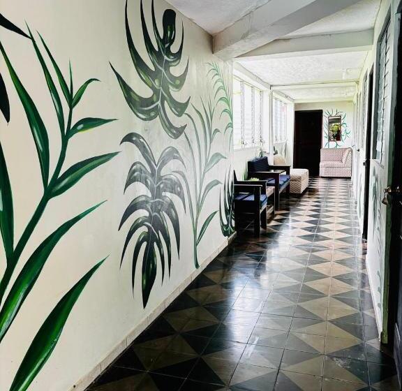 پانسیون La Casona Sv 2