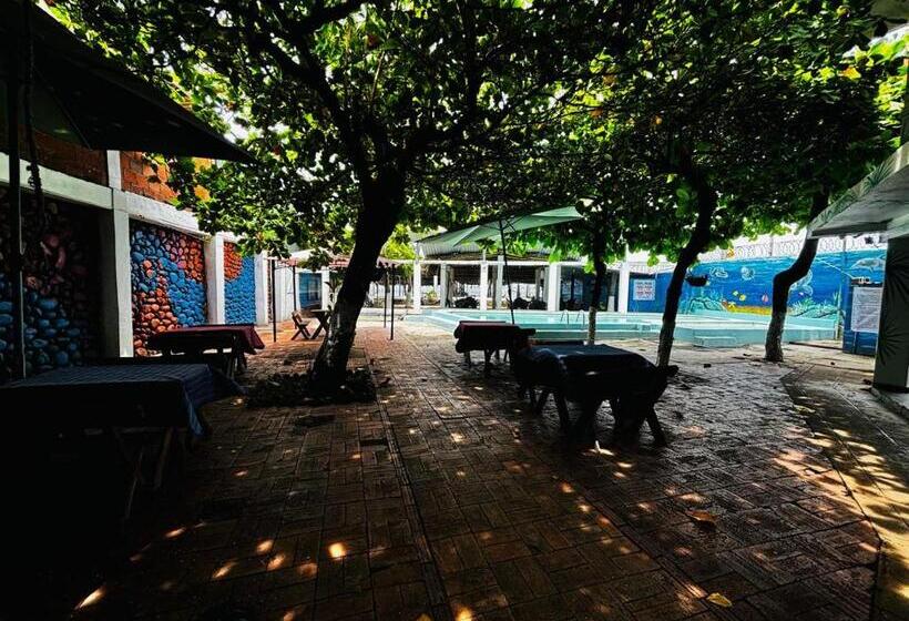 پانسیون La Casona Sv 2