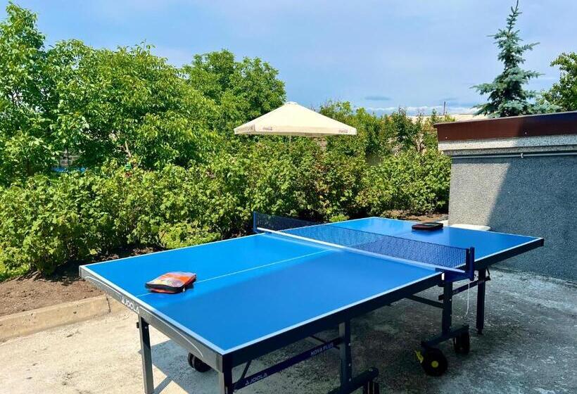 Pensjonat Rancho On Sevan Beach By Hv