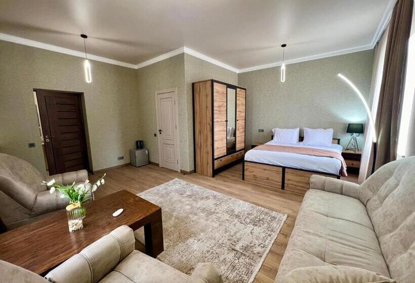 Pensjonat Rancho On Sevan Beach By Hv