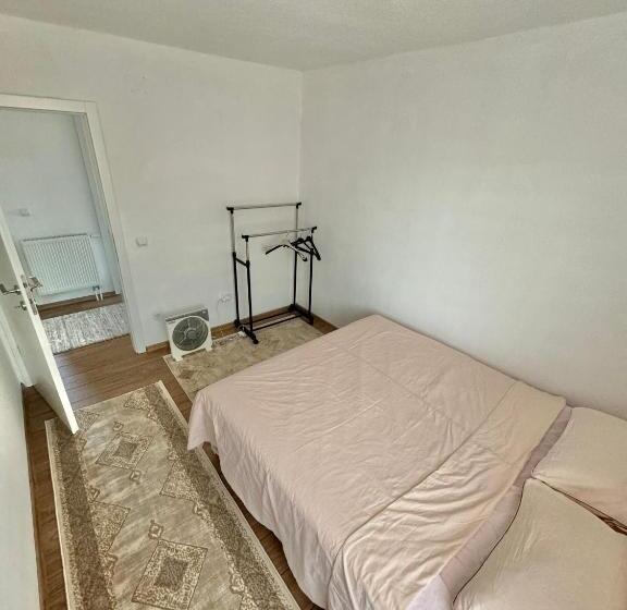 پانسیون Room Ejna 2