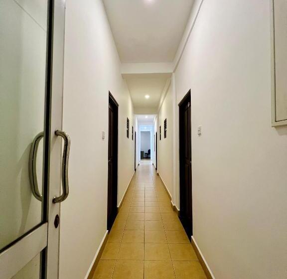 Пансион Rooms By Skein