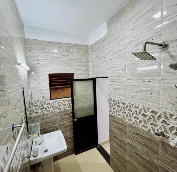 Пансион Rooms By Skein