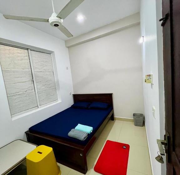 Пансион Rooms By Skein