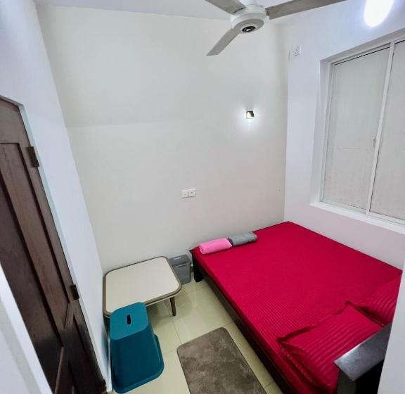 Пансион Rooms By Skein