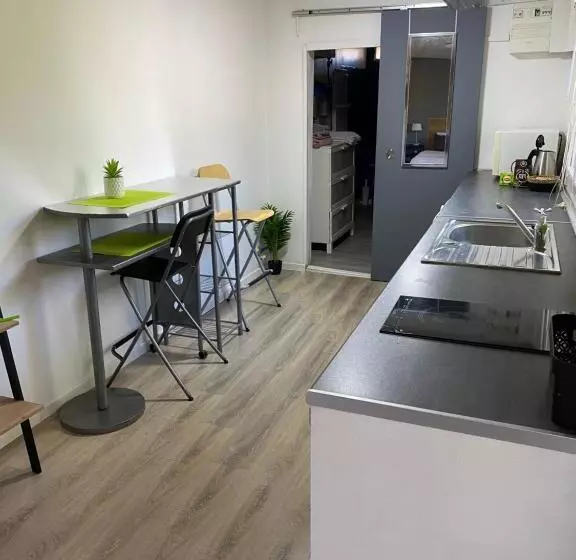 Majatalo Studio Indépendant Proche Aix En Provence Avec Jacuzzi