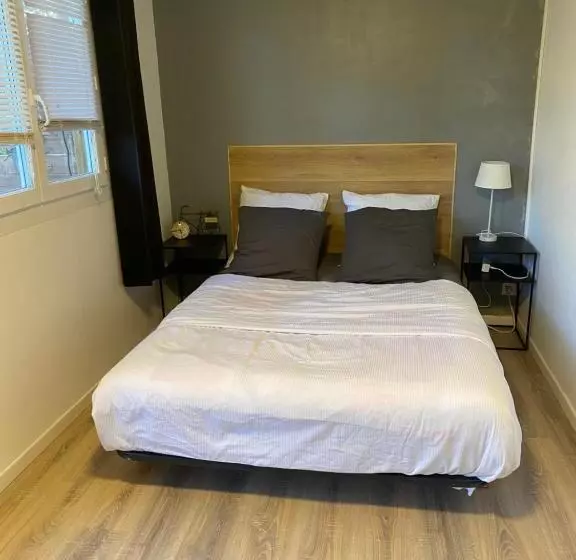 Majatalo Studio Indépendant Proche Aix En Provence Avec Jacuzzi