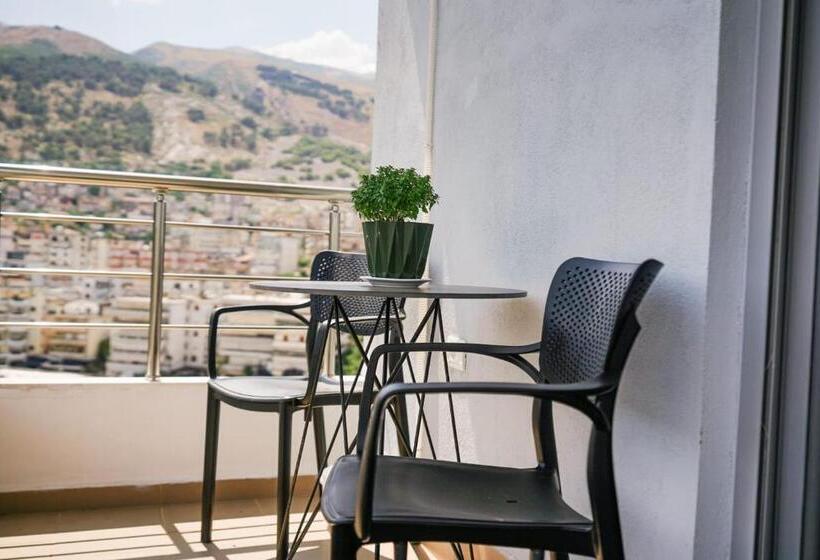 פנסיון View City Apartments