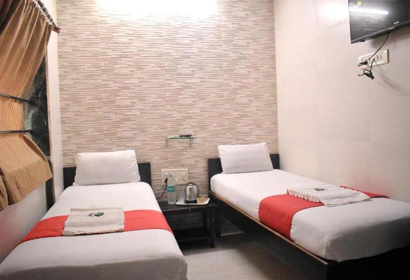 Smooth Checkin By Hotel Kamal