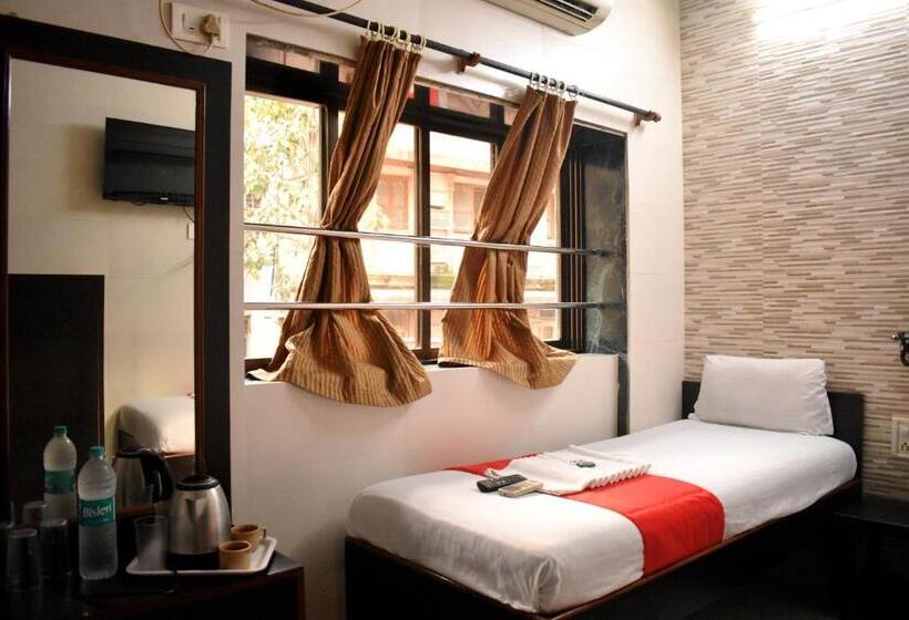 Smooth Checkin By Hotel Kamal