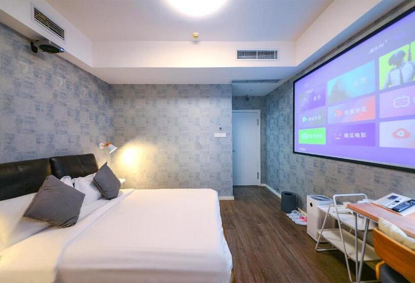 Hostel 笑脸里青年旅舍天府店