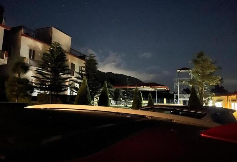 Отель Hidden Nature Resort