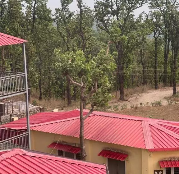 Hotelli Hidden Nature Resort