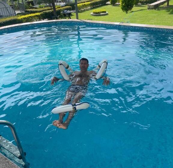 Отель Hidden Nature Resort