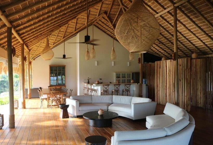 ホテル Tekanda Lodge