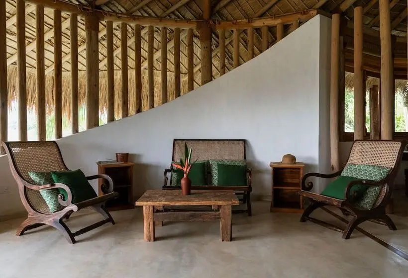 ホテル Tekanda Lodge