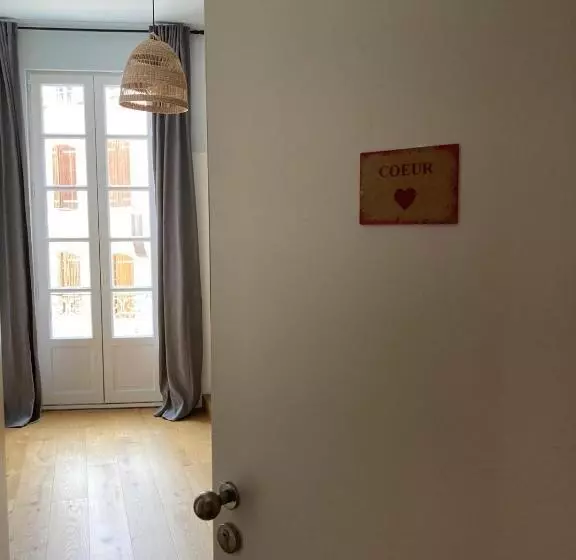 ペンション Ariejoie   Chambre Privée Dans Maison En Centre Historique