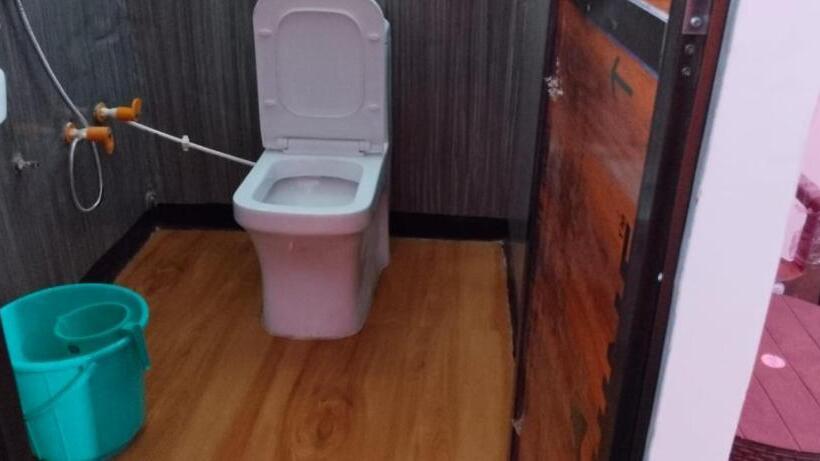 פנסיון Flamingo Inn