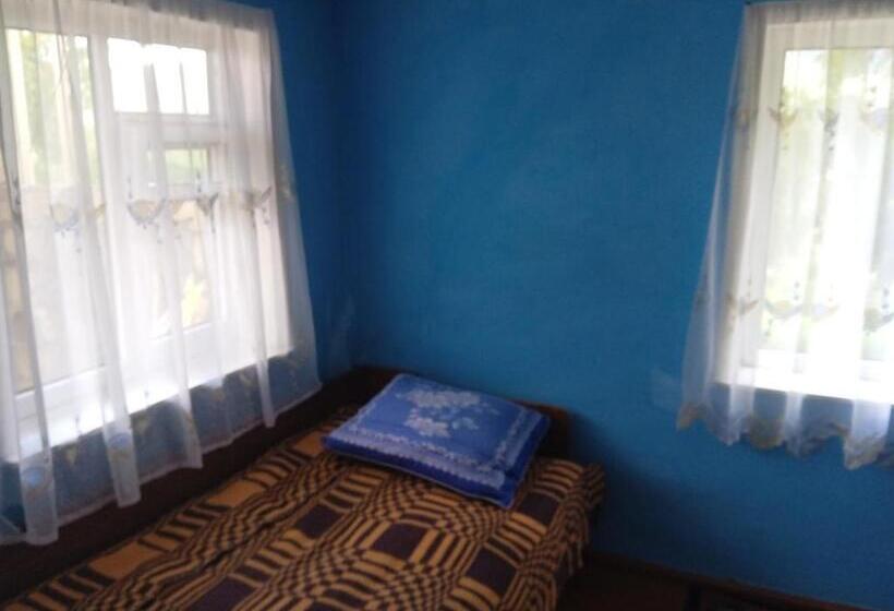 پانسیون Guest House Rovshen