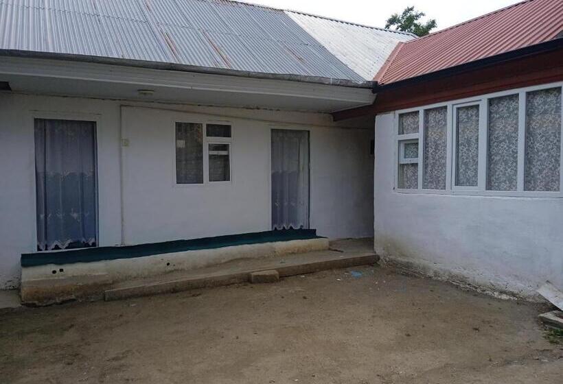 پانسیون Guest House Rovshen