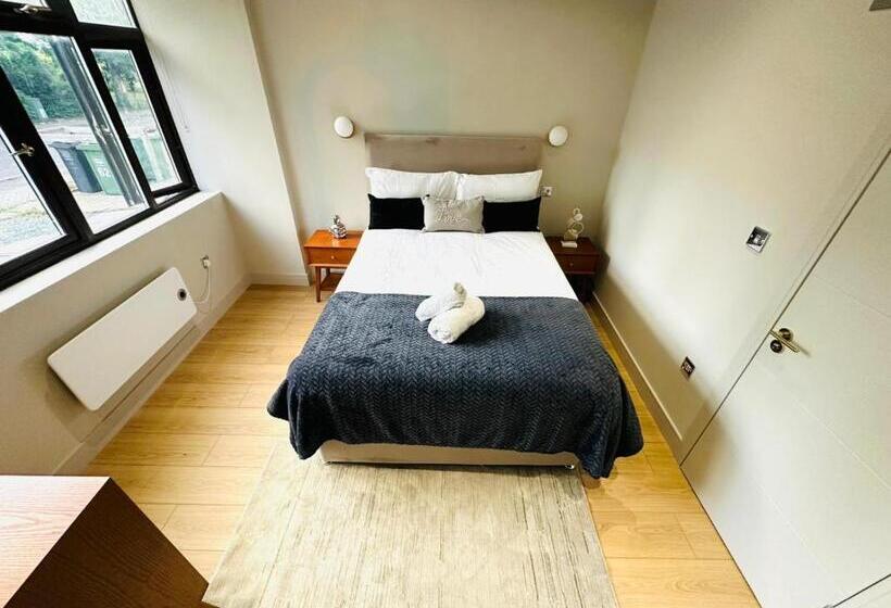 פנסיון Lovely En Suite, Top Location In London