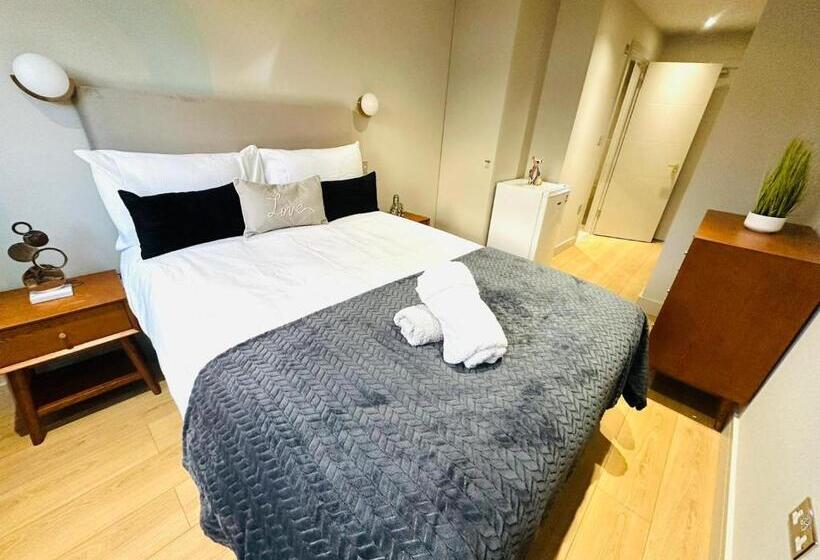פנסיון Lovely En Suite, Top Location In London