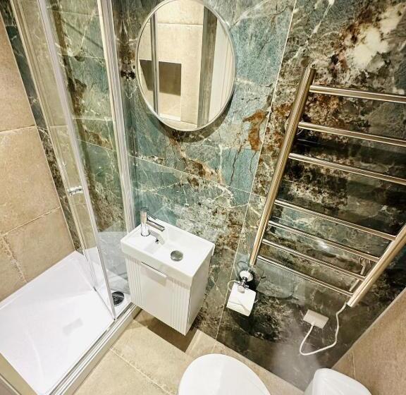 פנסיון Lovely En Suite, Top Location In London