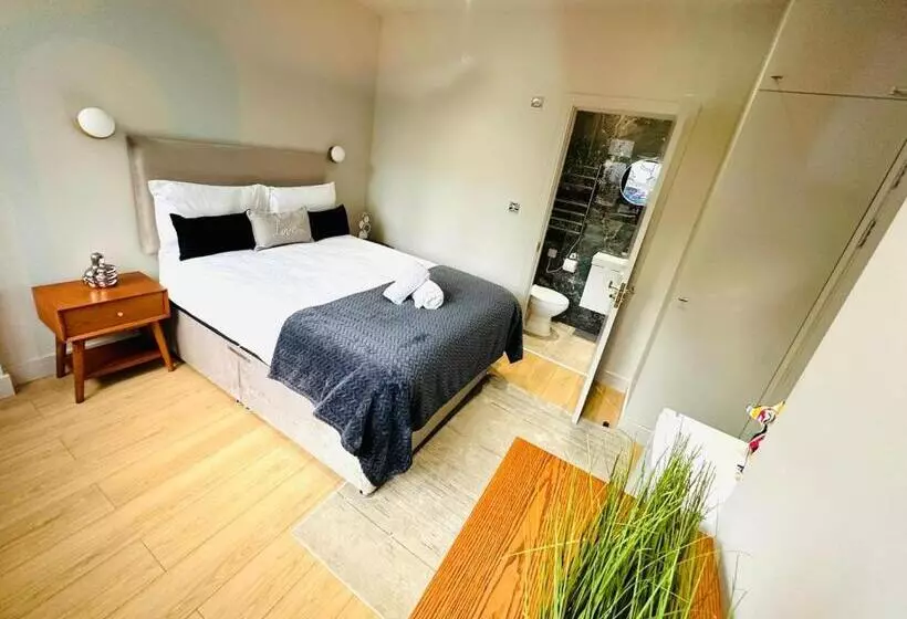 Majatalo Lovely En Suite, Top Location In London