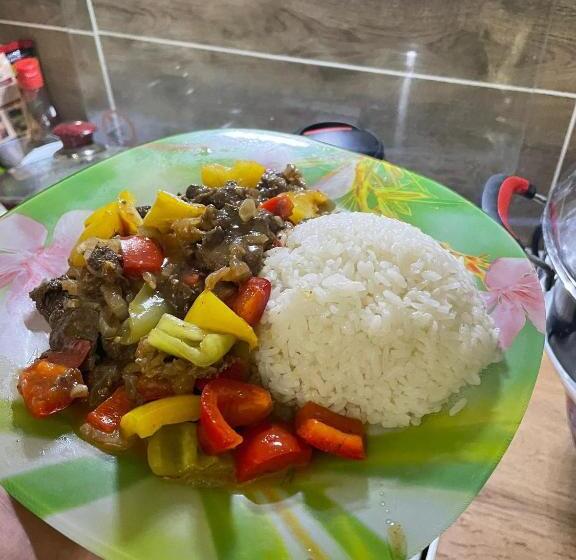 پانسیون Nomad Guest House