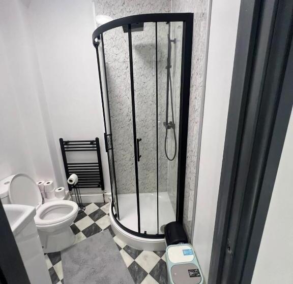 펜션 Town Centre En Suite Room 4