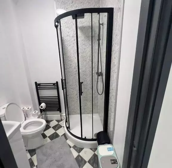 Majatalo Town Centre En Suite Room 4