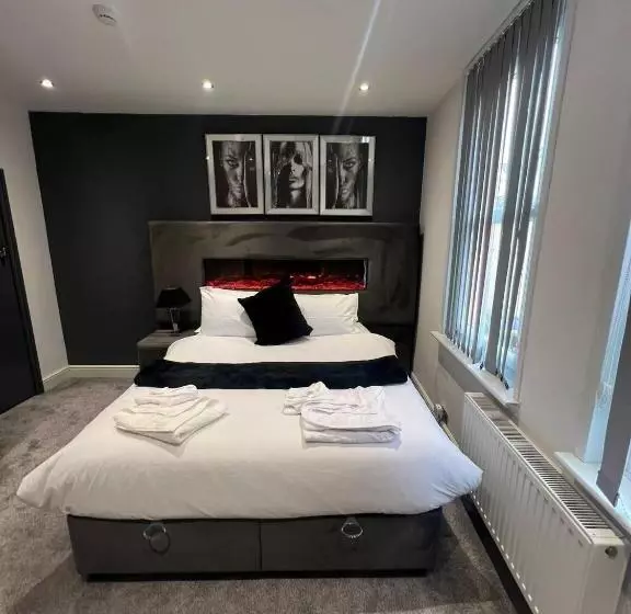 Majatalo Town Centre En Suite Room 4