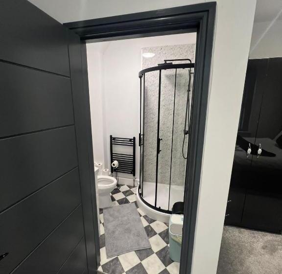 펜션 Town Centre En Suite Room 4