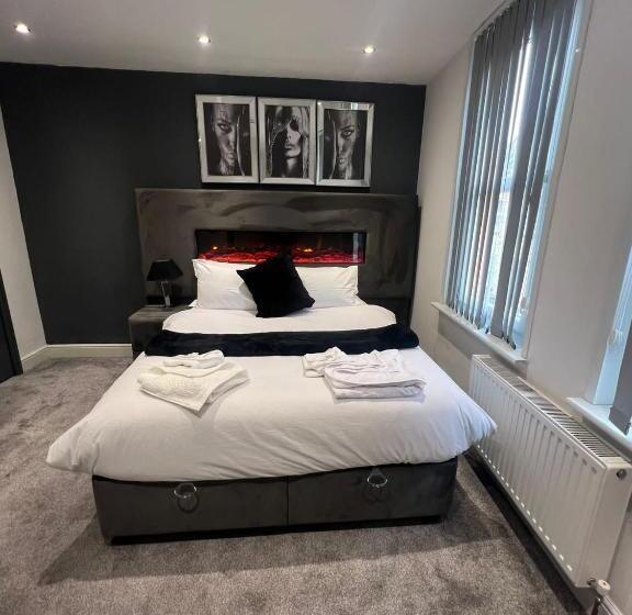 펜션 Town Centre En Suite Room 4