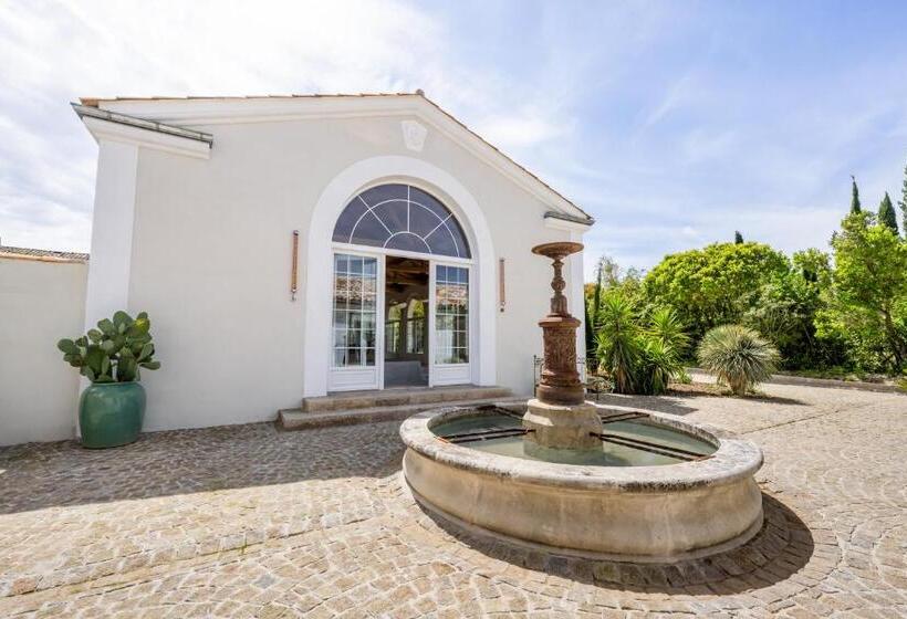 Secret D Uzès Place Aux Herbes