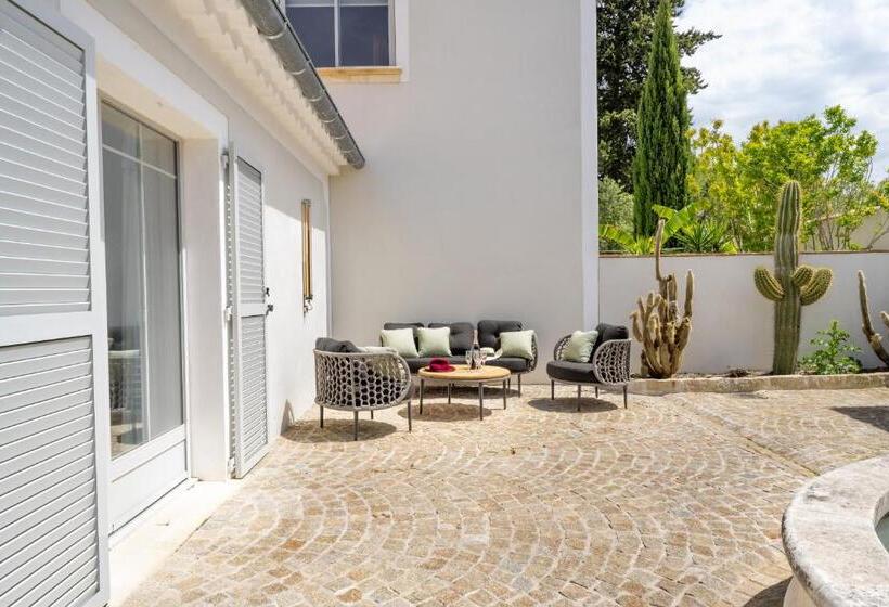 Secret D Uzès Place Aux Herbes