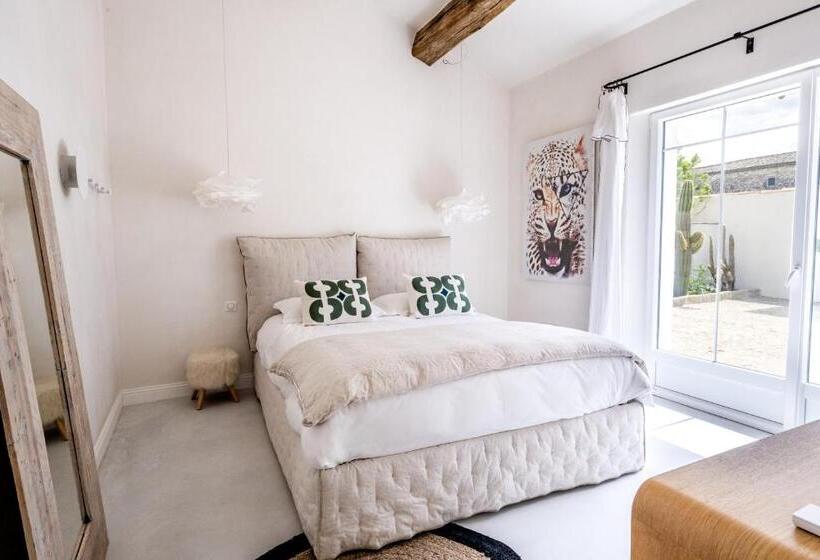 Secret D Uzès Place Aux Herbes