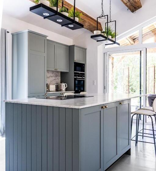 Secret D Uzès Place Aux Herbes