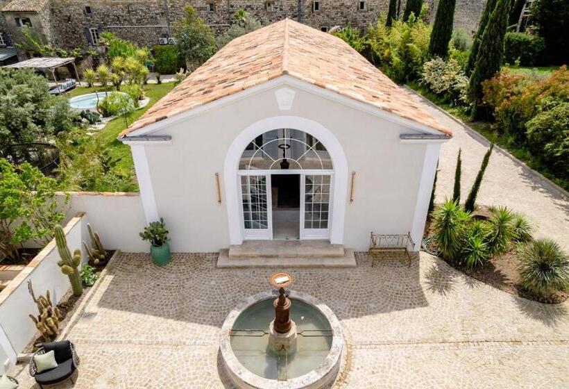 Secret D Uzès Place Aux Herbes