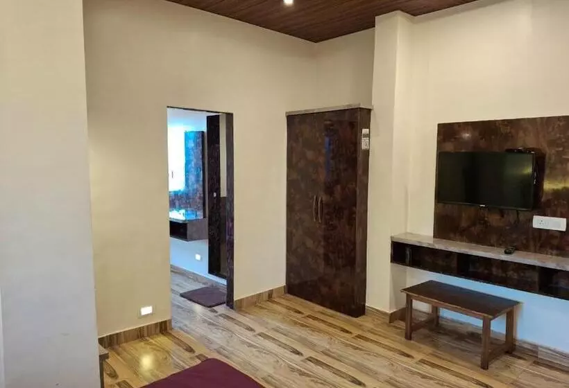 Suyog Hotel & Cottage Matheran
