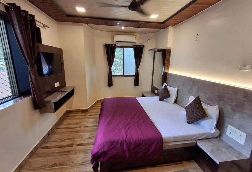 Suyog Hotel & Cottage Matheran