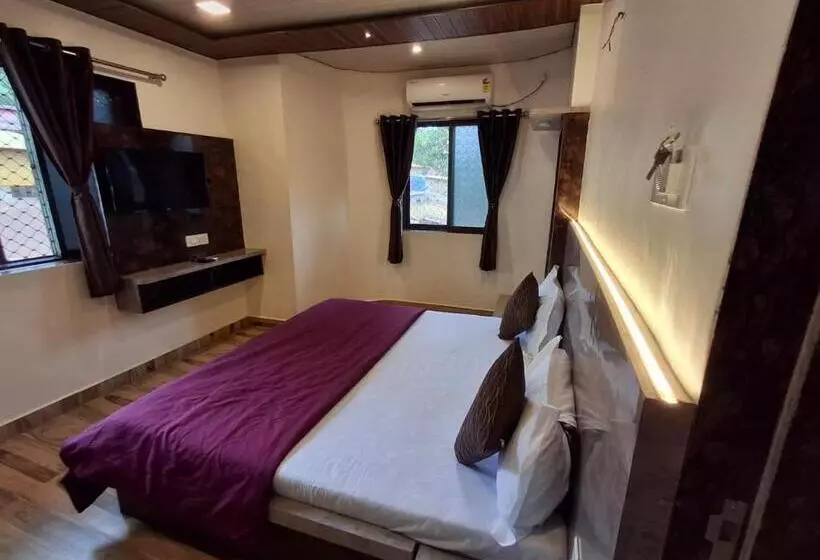 Suyog Hotel & Cottage Matheran